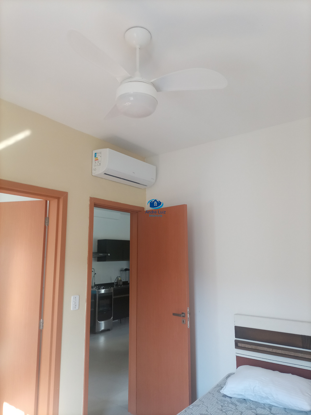Apartamento mobiliado à venda em Ubatuba
