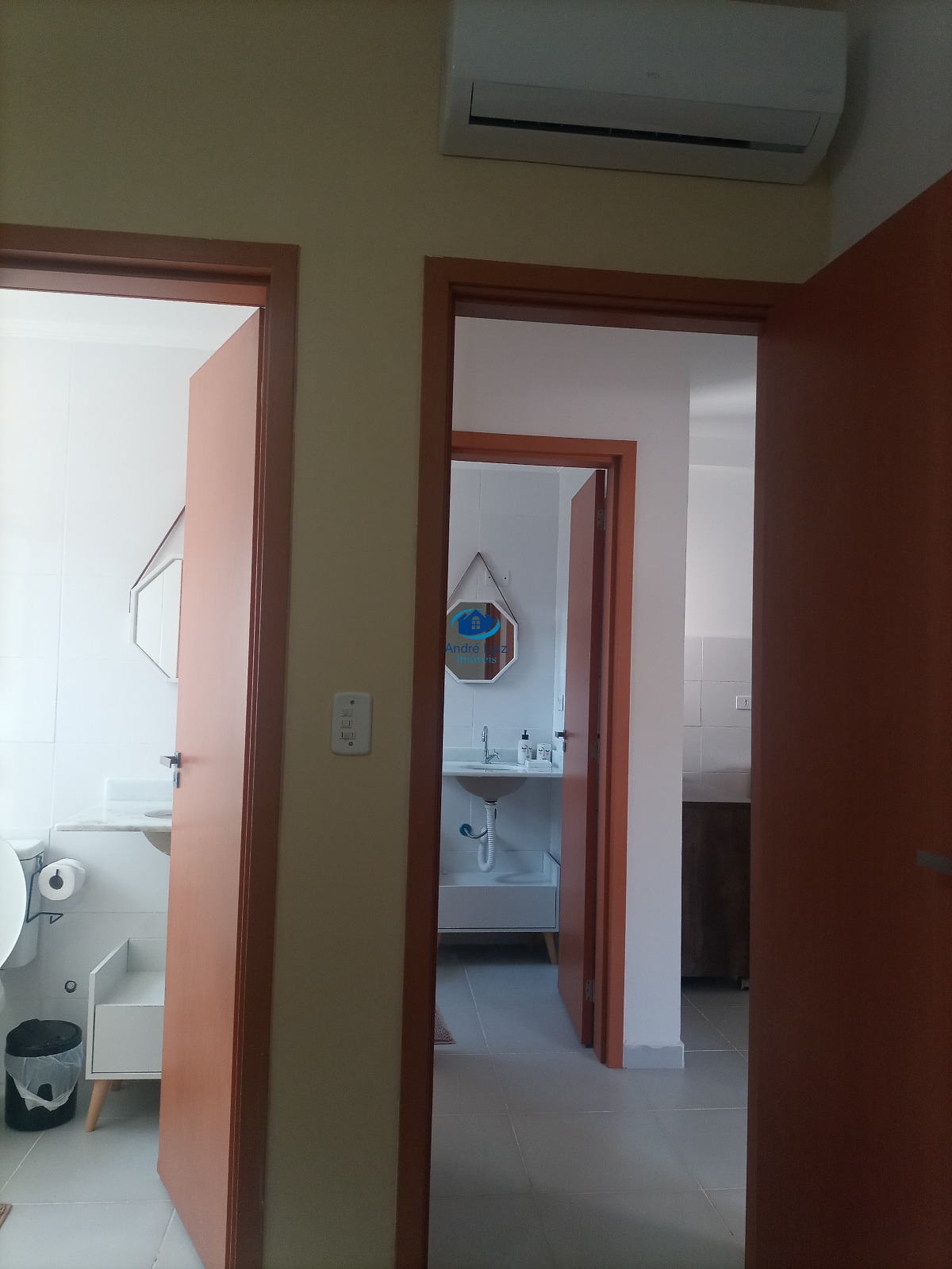 Apartamento mobiliado à venda em Ubatuba