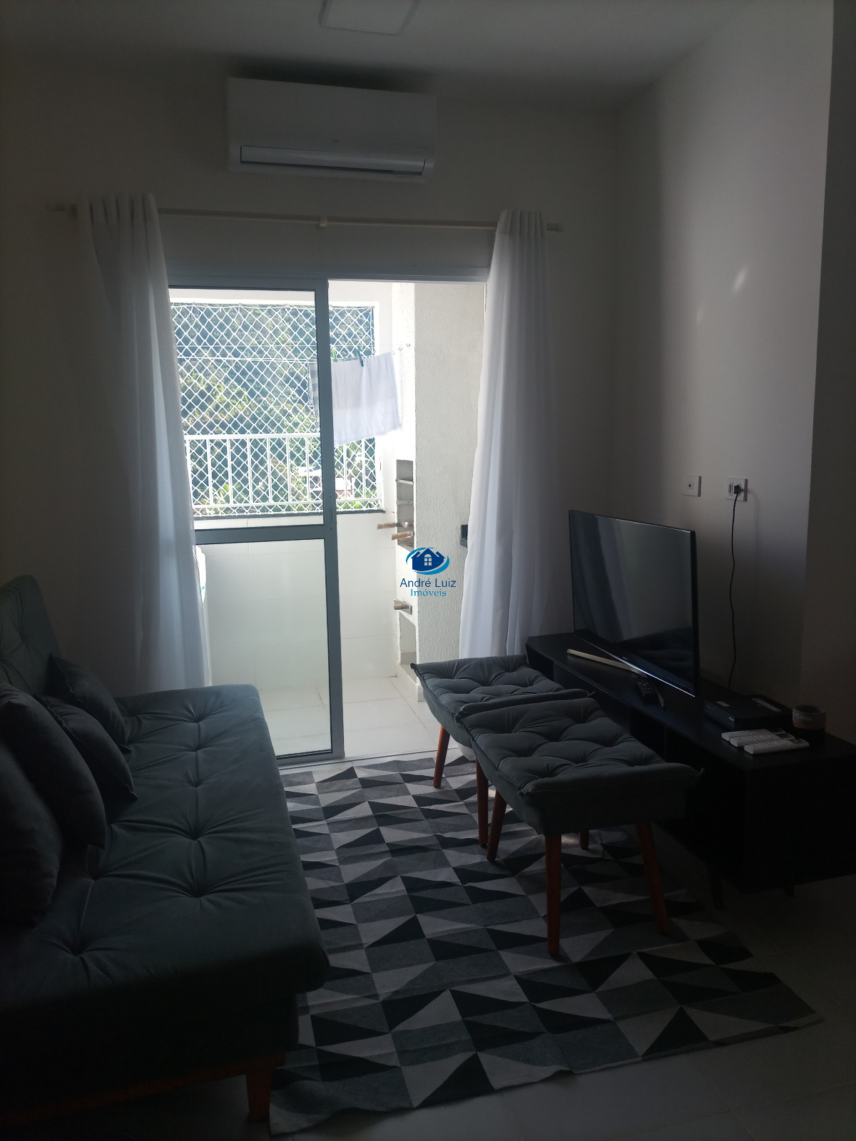 Apartamento mobiliado à venda em Ubatuba