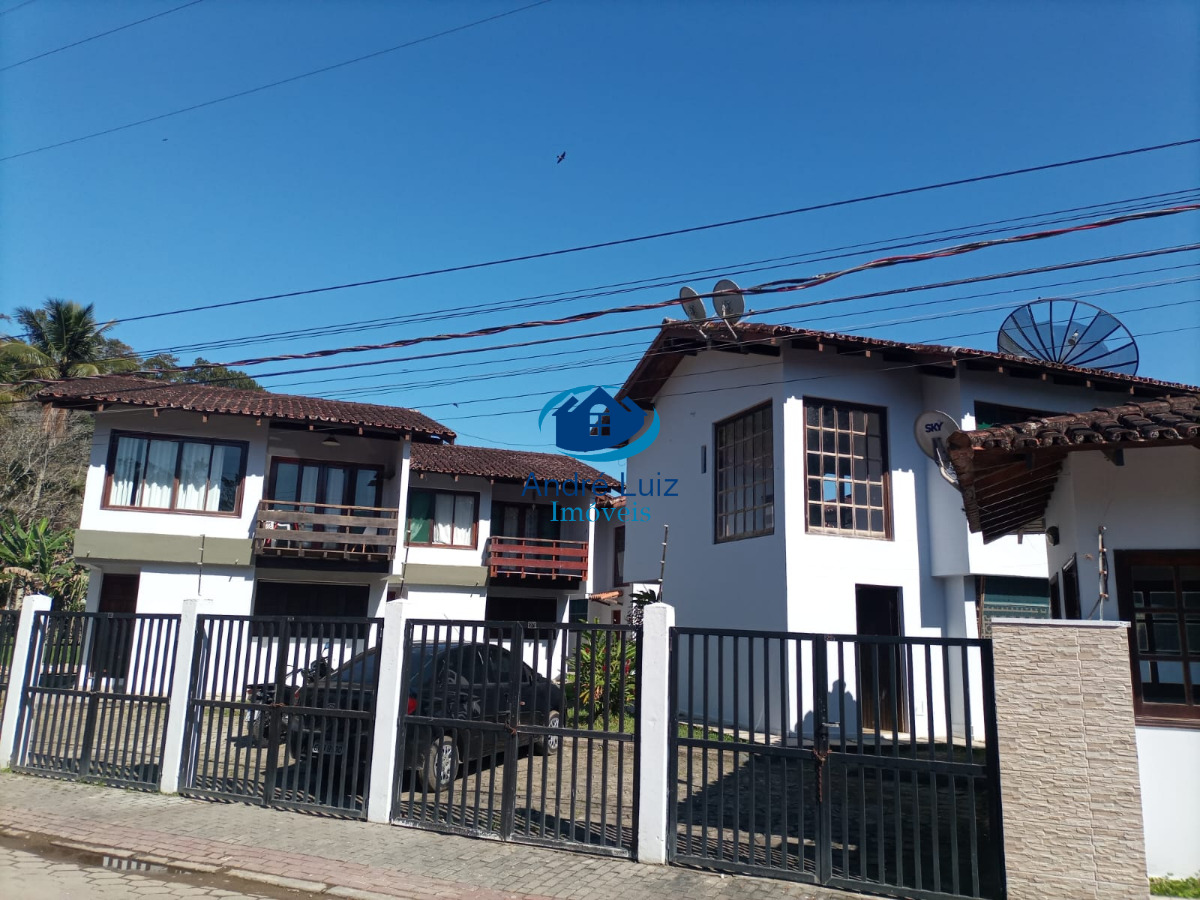 Chalé a venda no bairro do lázaro