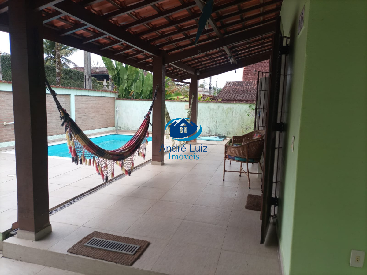 Casa à venda no bairro do perequê-mirim