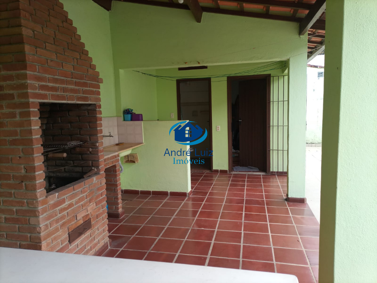 Casa à venda no bairro do perequê-mirim