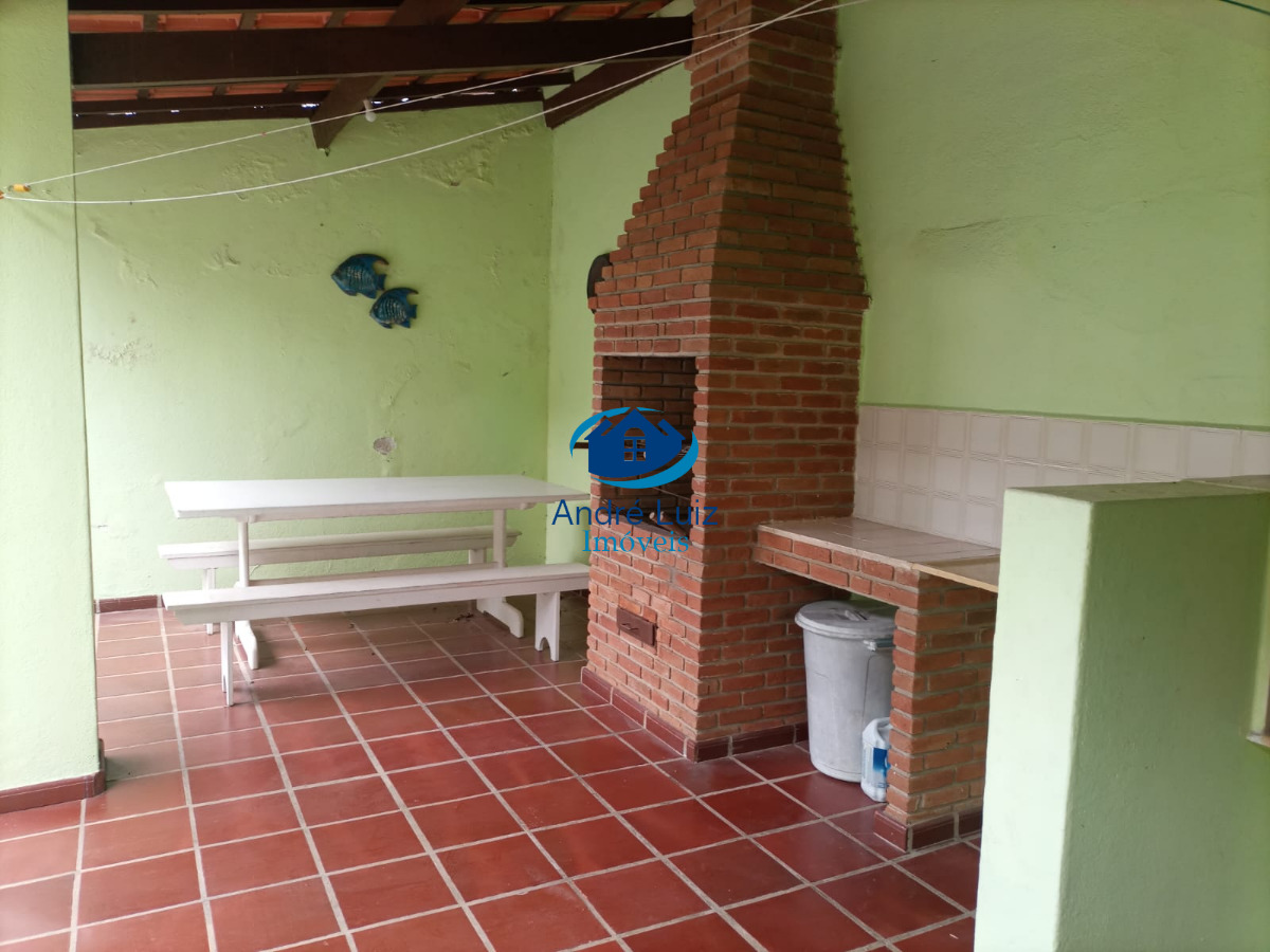 Casa à venda no bairro do perequê-mirim