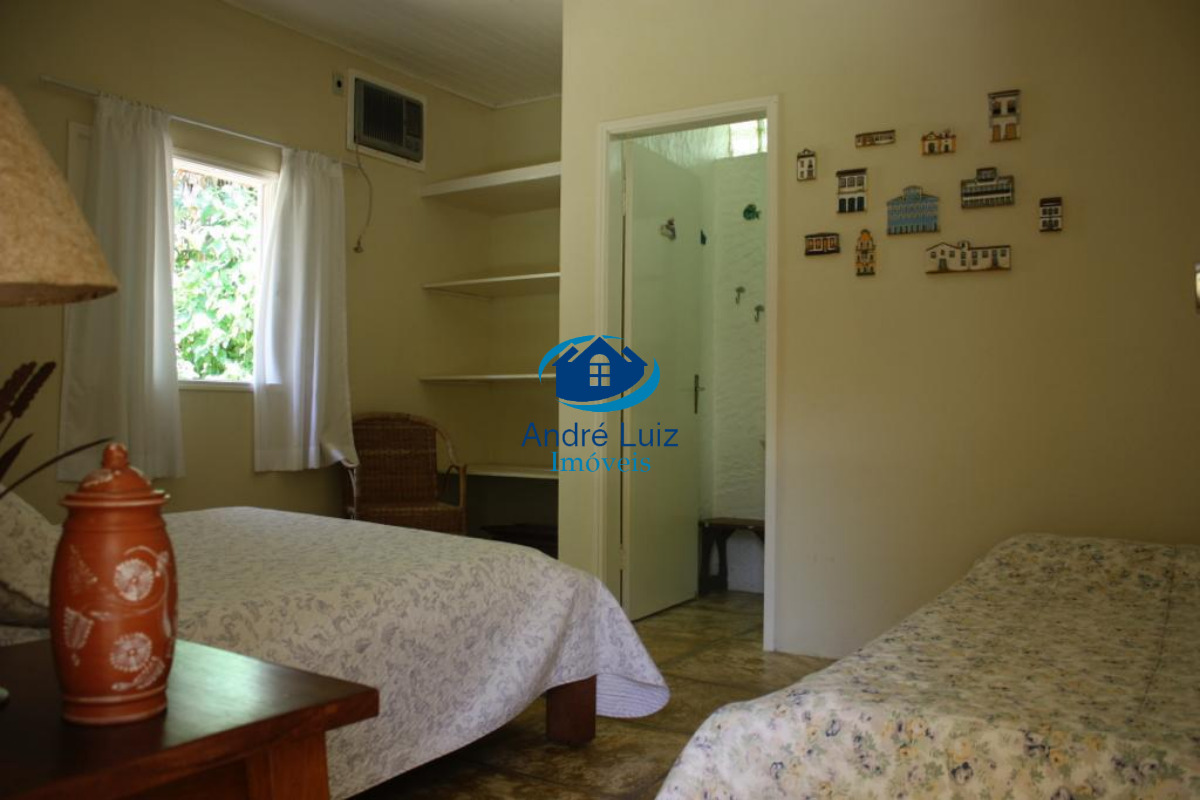 Casa alto padrão na praia da ribeira