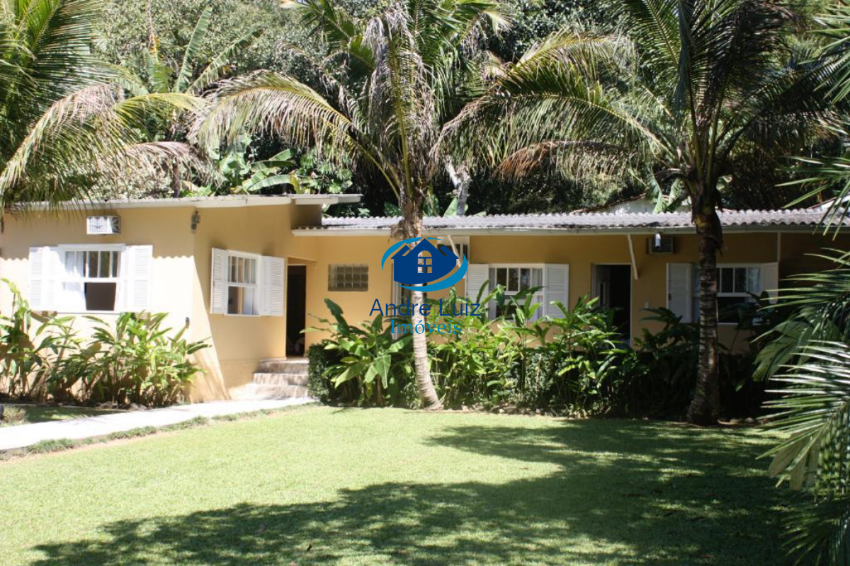 Casa alto padrão na praia da ribeira