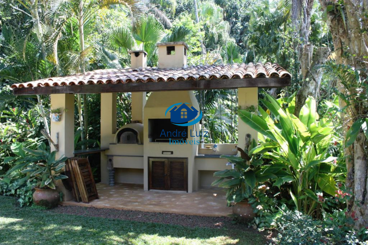 Casa alto padrão na praia da ribeira