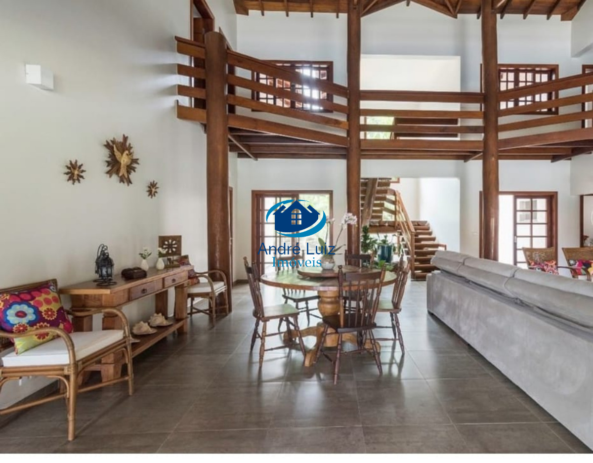 Casa de alto padrão à venda na ressaca