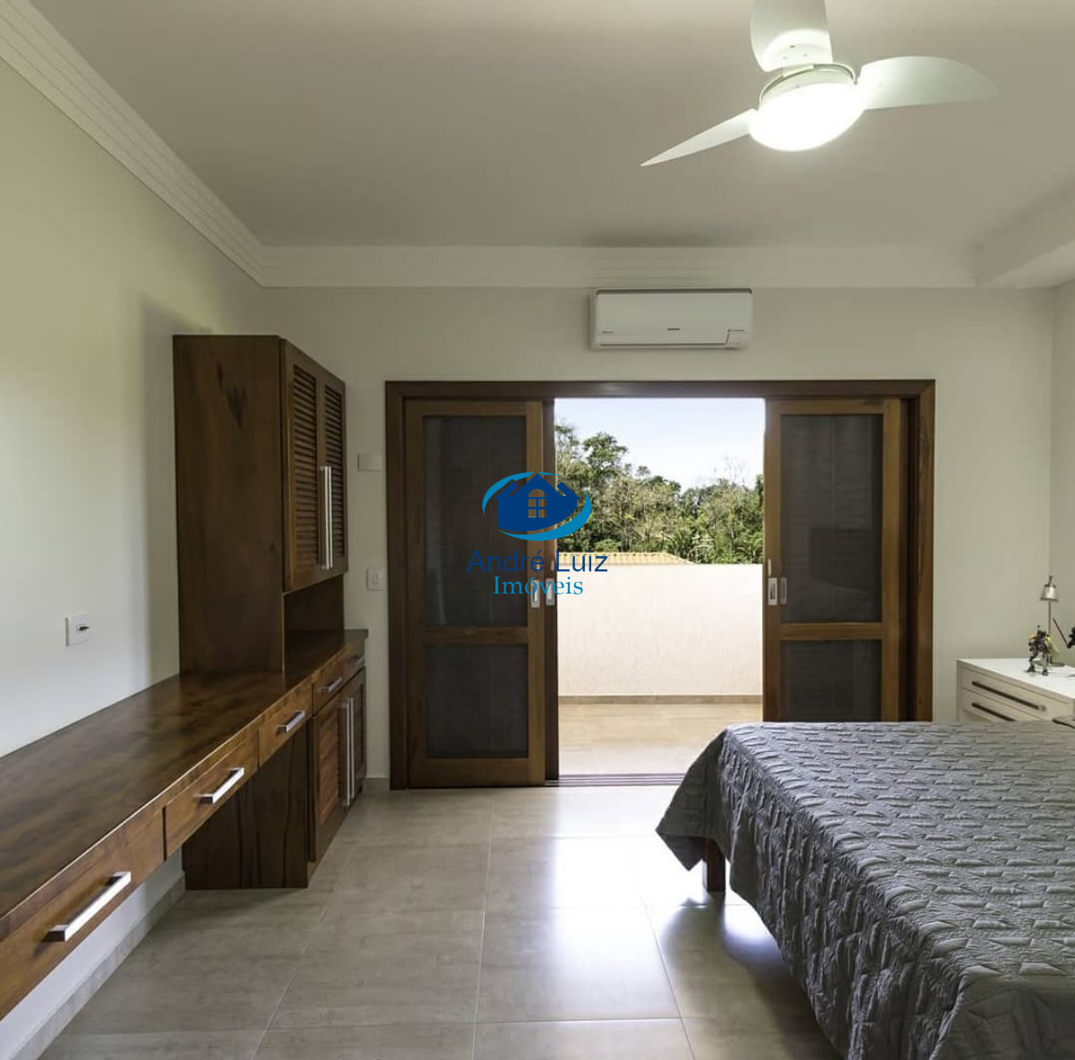 Casa de alto padrão à venda na ressaca
